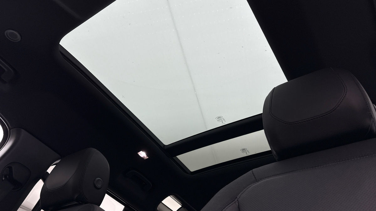 Land Rover Defender 110 Urban Image 6