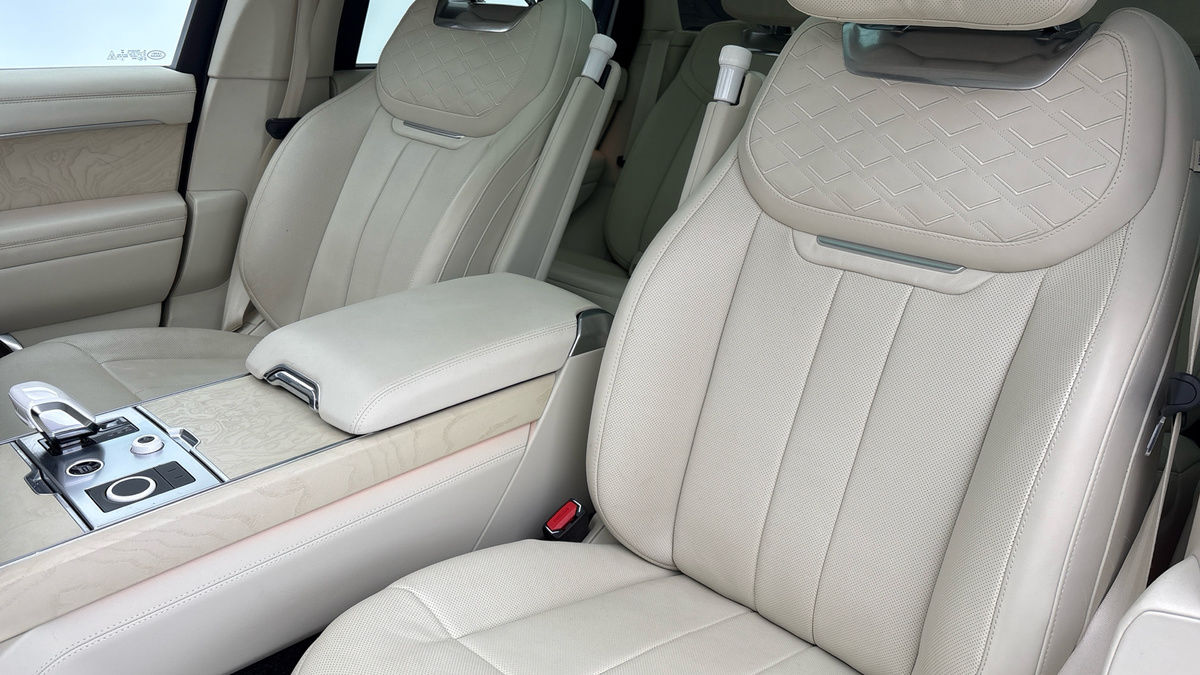Land Rover Range Rover Image 7