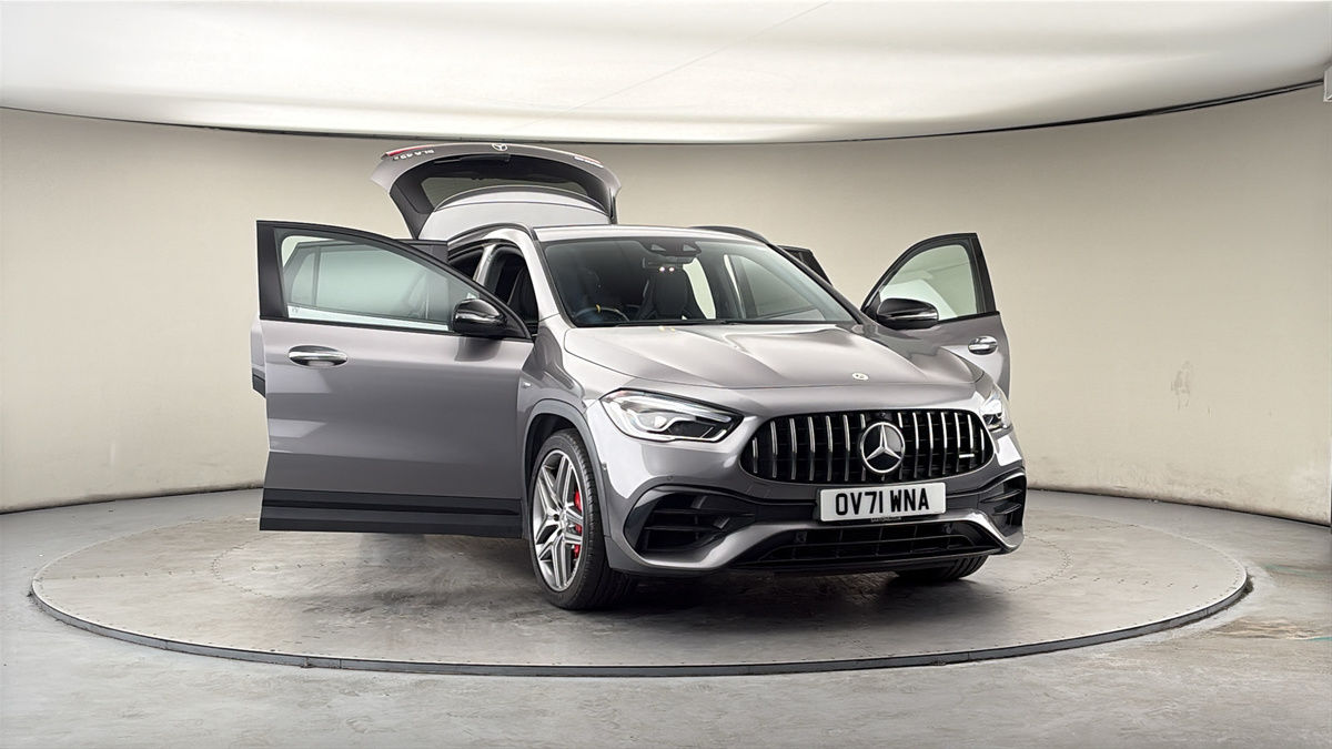 More views of Mercedes-Benz GLA