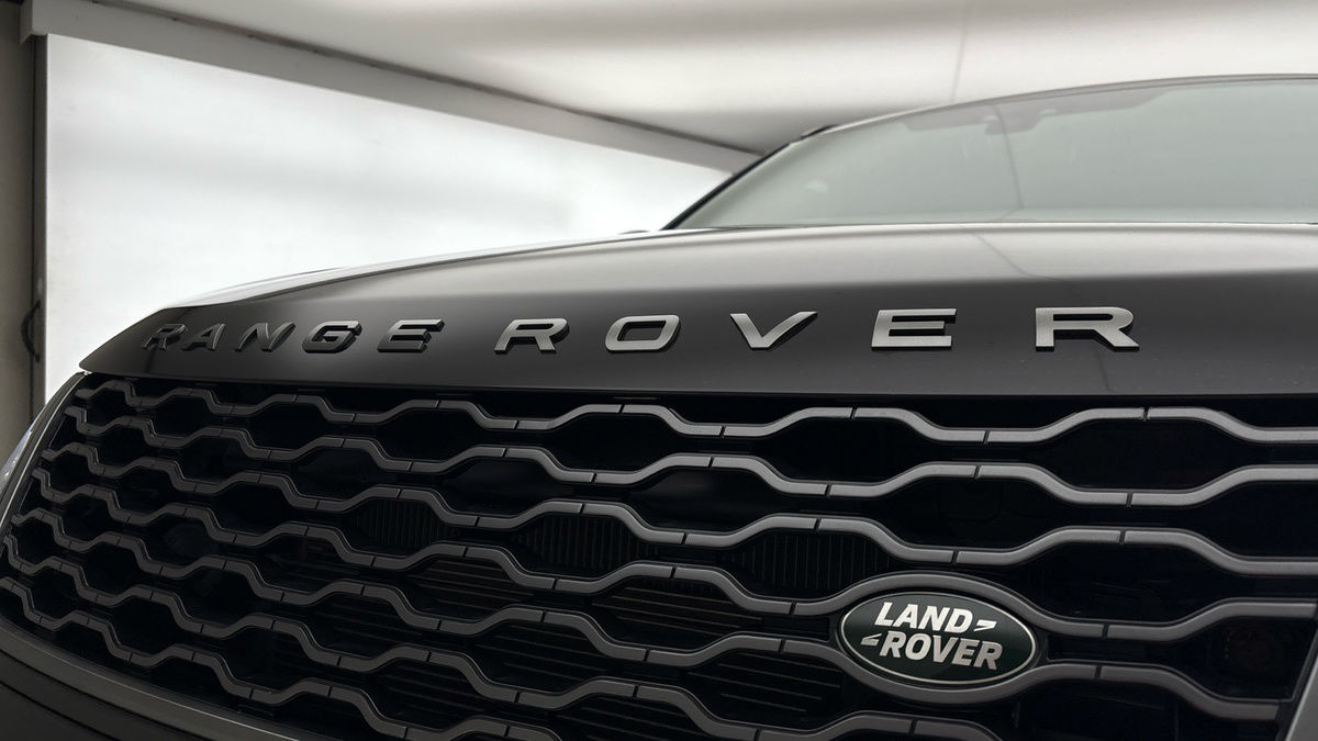 Land Rover Range Rover Velar Image 24