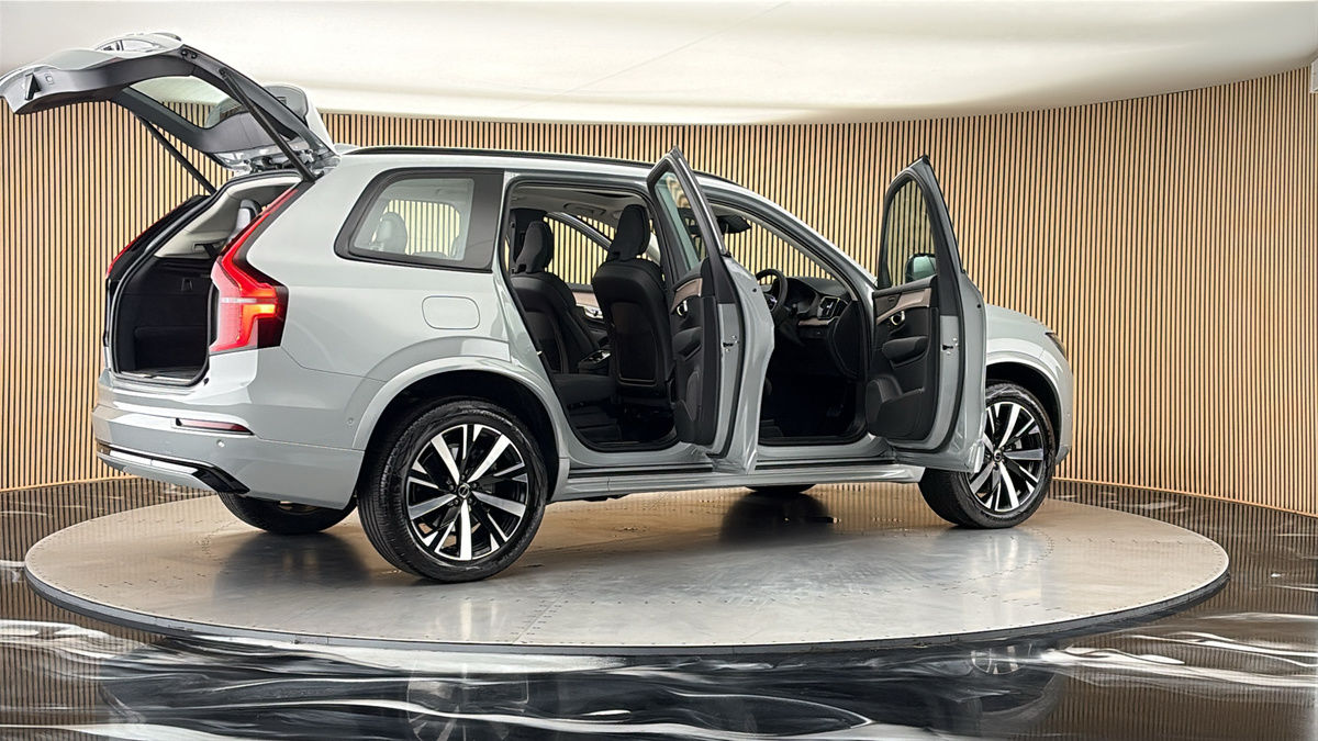 More views of Volvo XC90