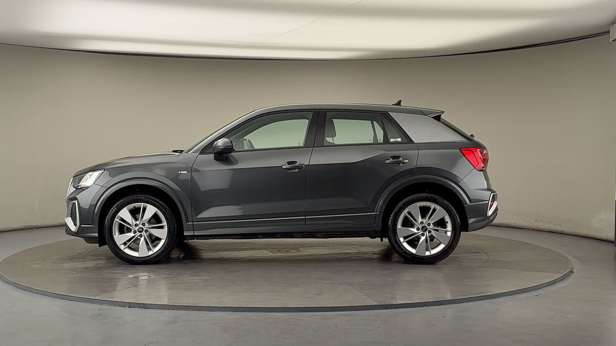 Audi Q2 Image 15