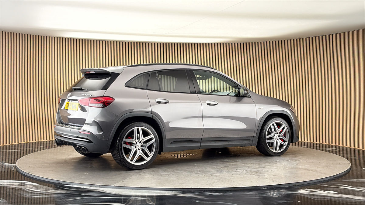 More views of Mercedes-Benz GLA