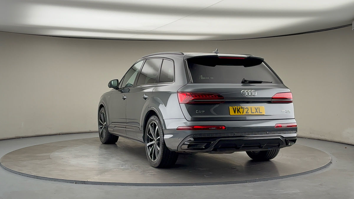 More views of Audi Q7