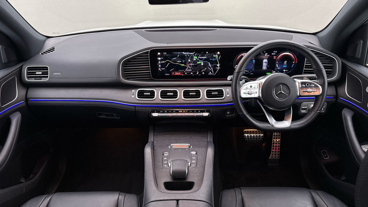 Mercedes-Benz GLE Image 12