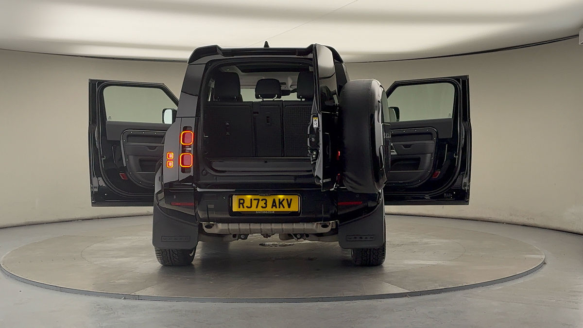 More views of Land Rover Defender 90