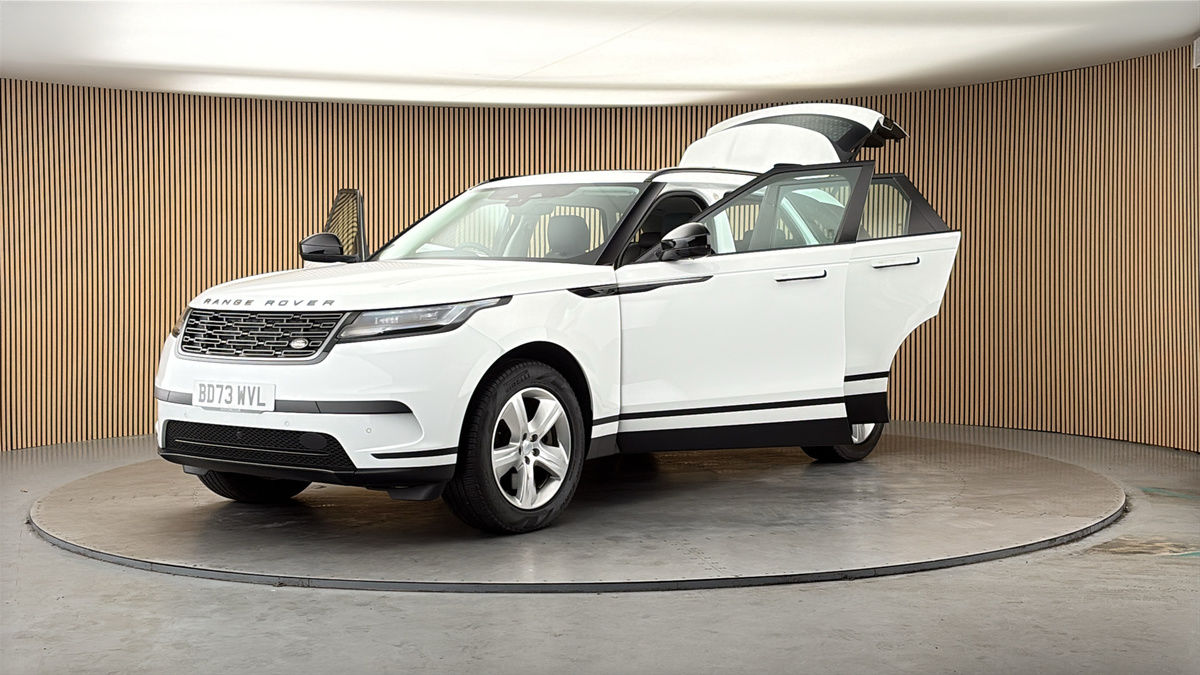 More views of Land Rover Range Rover Velar