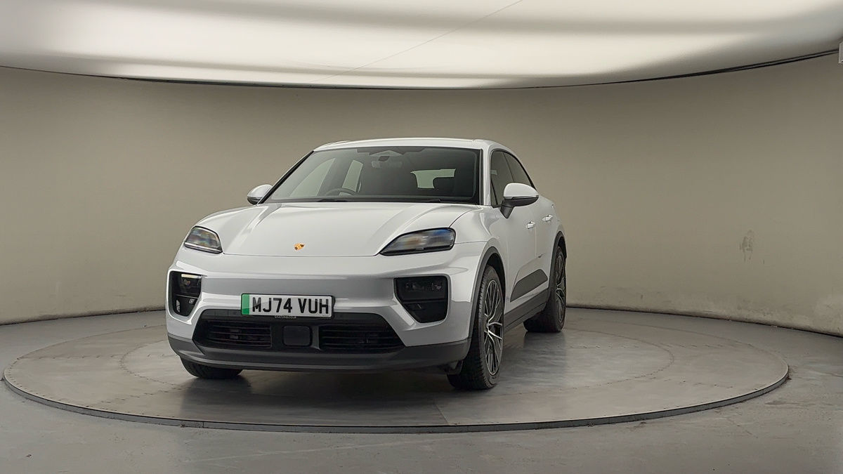 More views of Porsche Macan