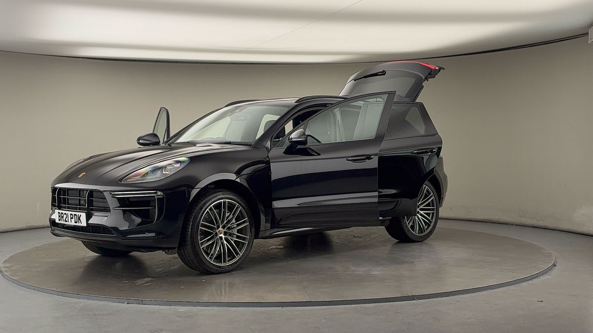 Porsche Macan Image 22