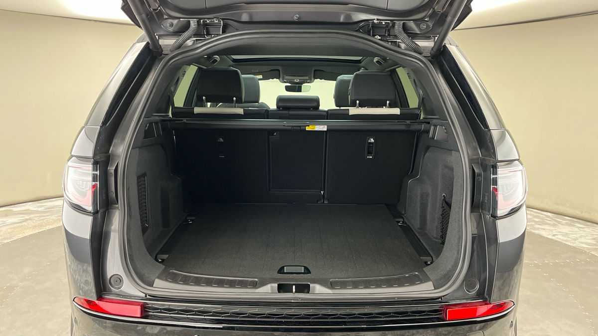 Land Rover Discovery Sport Image 11