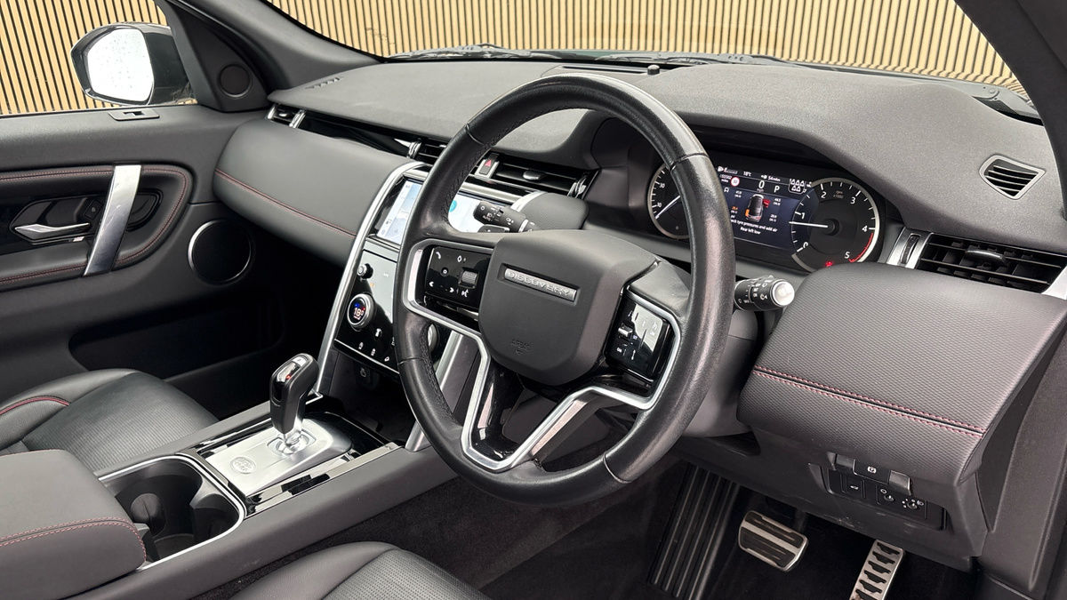 Land Rover Discovery Sport Image 5