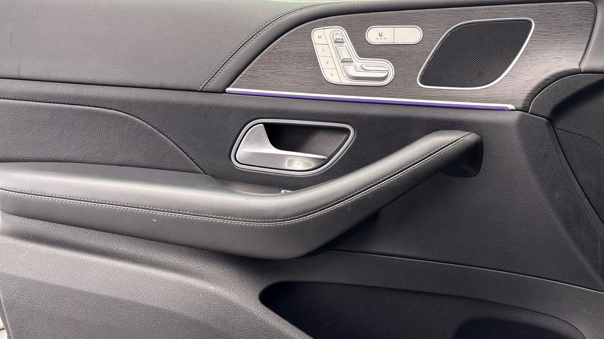 Mercedes-Benz GLE Image 19