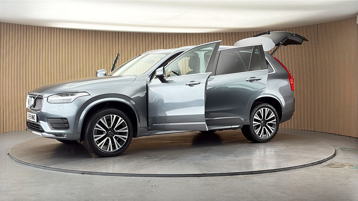 More views of Volvo XC90