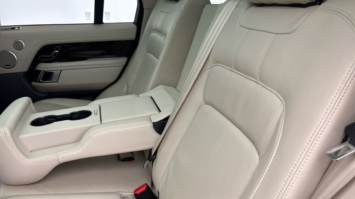 Land Rover Range Rover Image 9