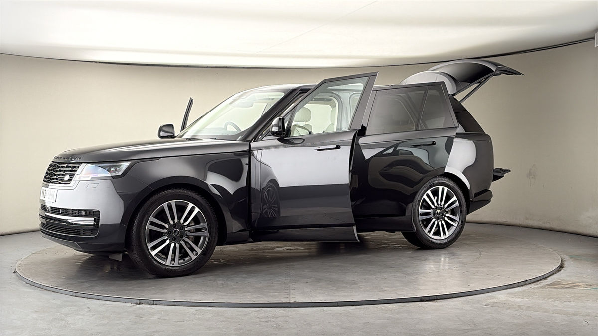 More views of Land Rover Range Rover