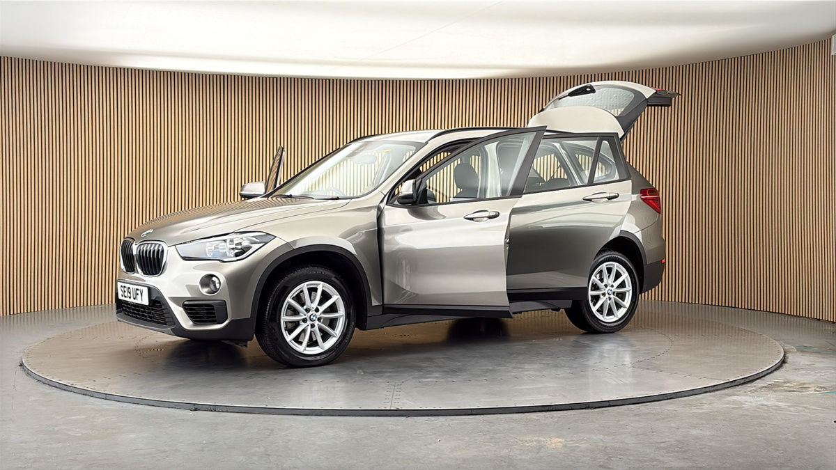 More views of BMW X1