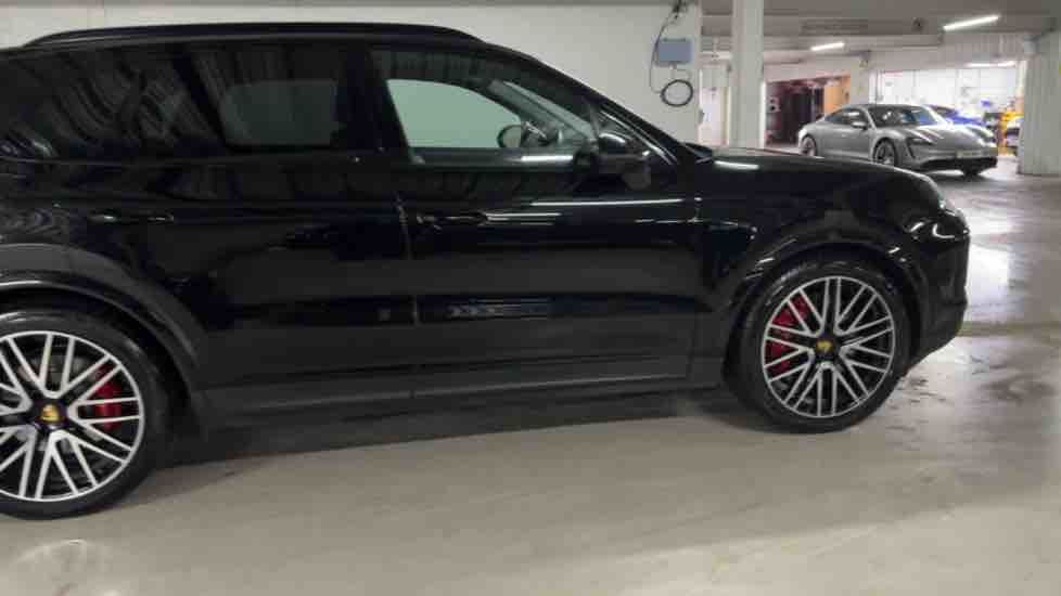 More views of Porsche Cayenne
