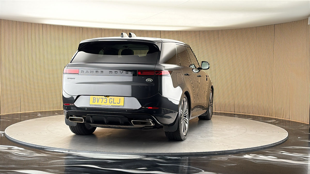 More views of Land Rover Range Rover Sport