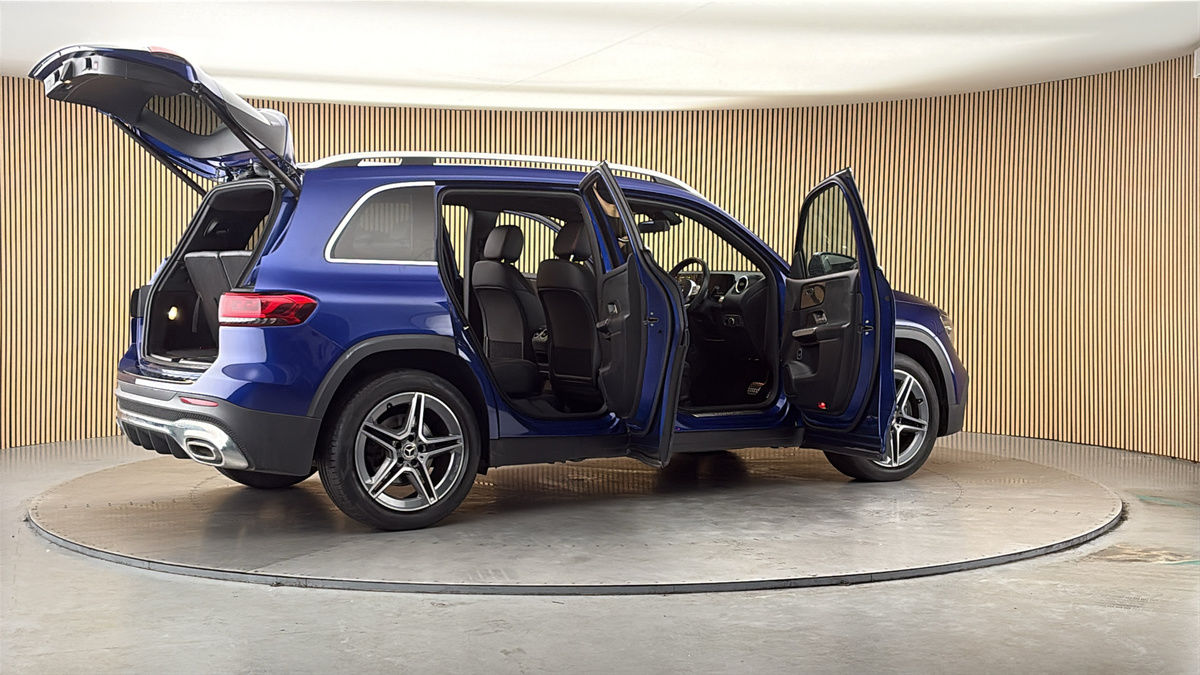 More views of Mercedes-Benz GLB