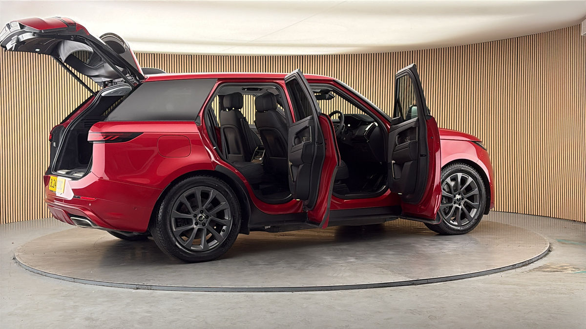 More views of Land Rover Range Rover Sport