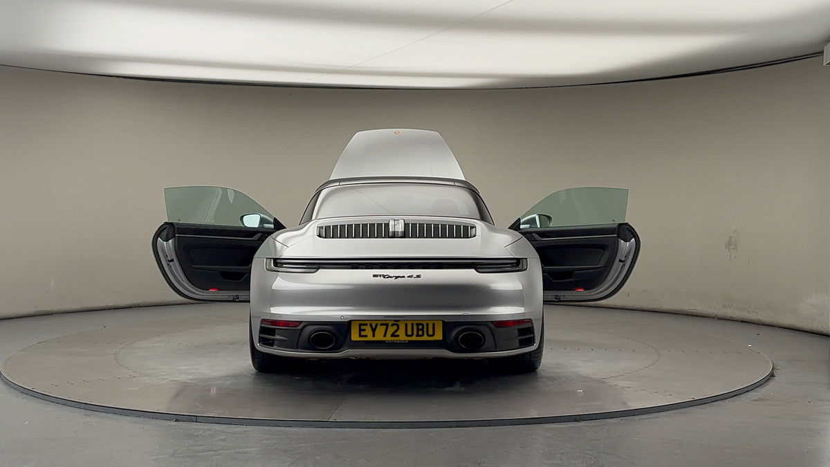 More views of Porsche 911