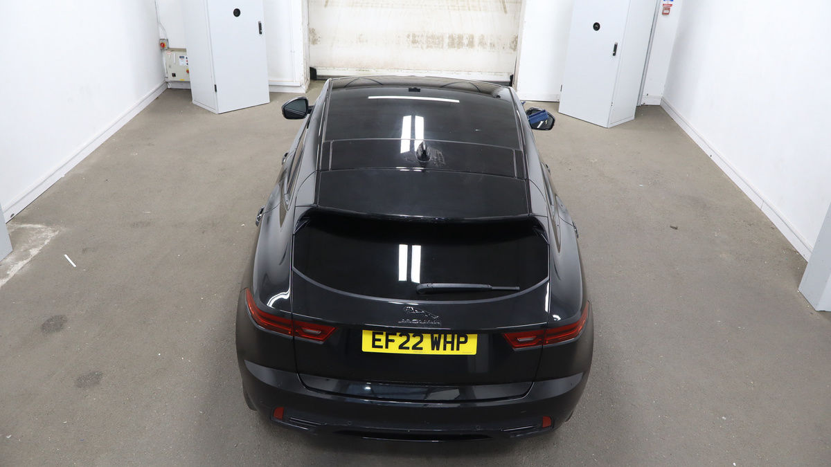 Jaguar E-PACE Image 8