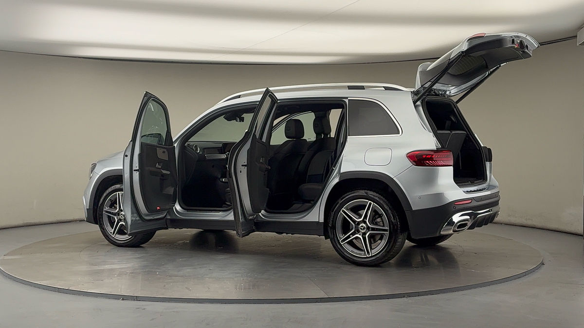 More views of Mercedes-Benz GLB