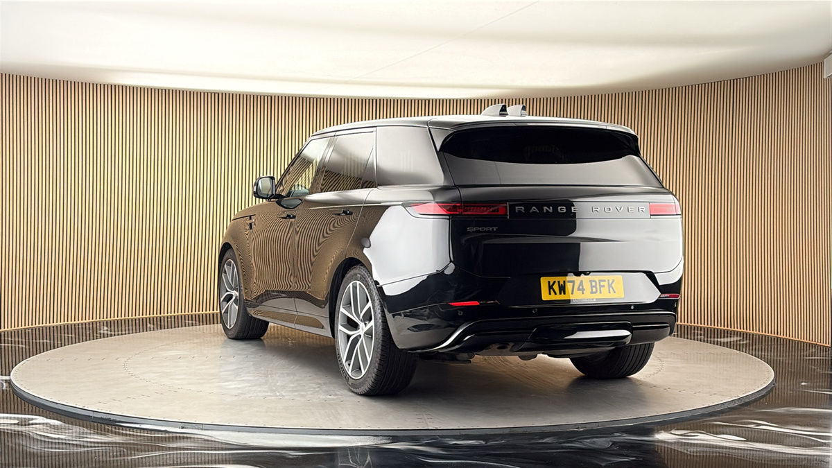 More views of Land Rover Range Rover Sport
