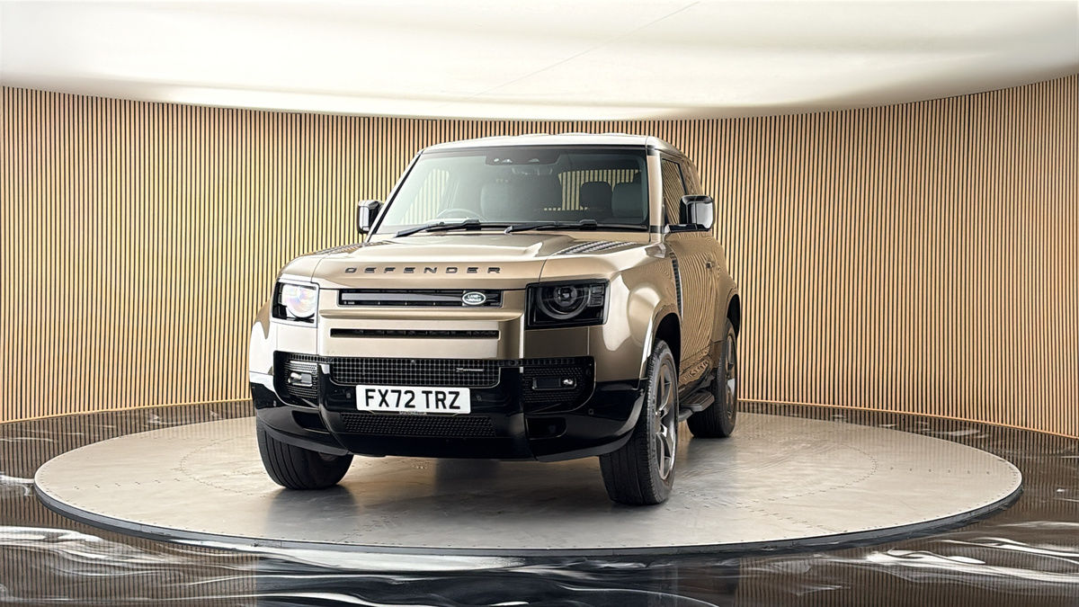 More views of Land Rover Defender 90