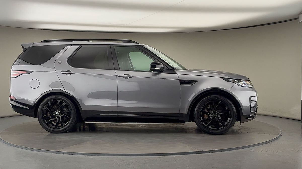 More views of Land Rover Discovery