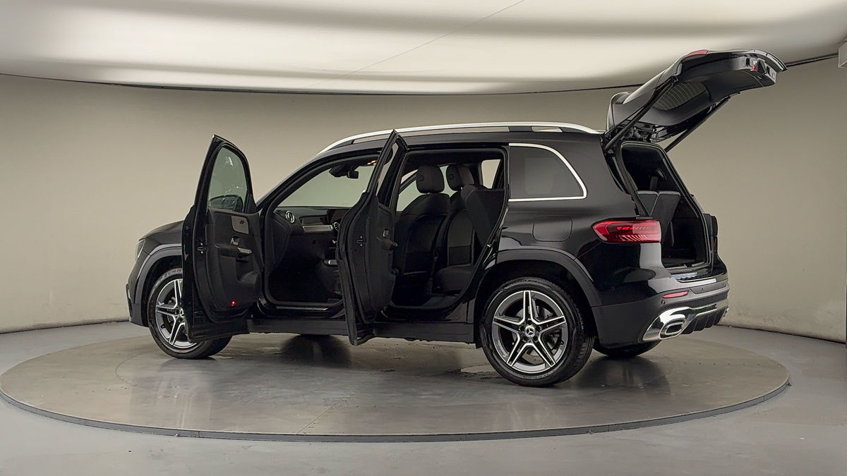 More views of Mercedes-Benz GLB