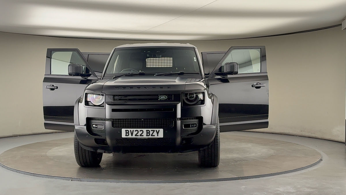 More views of Land Rover Defender 110