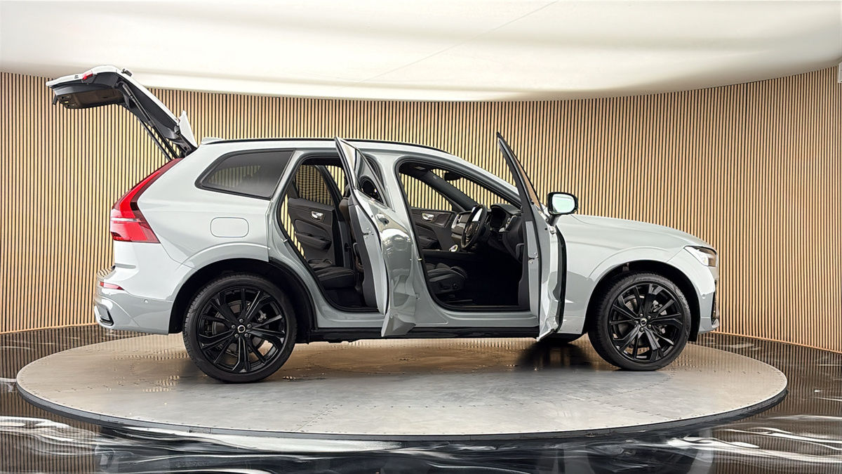 More views of Volvo XC60
