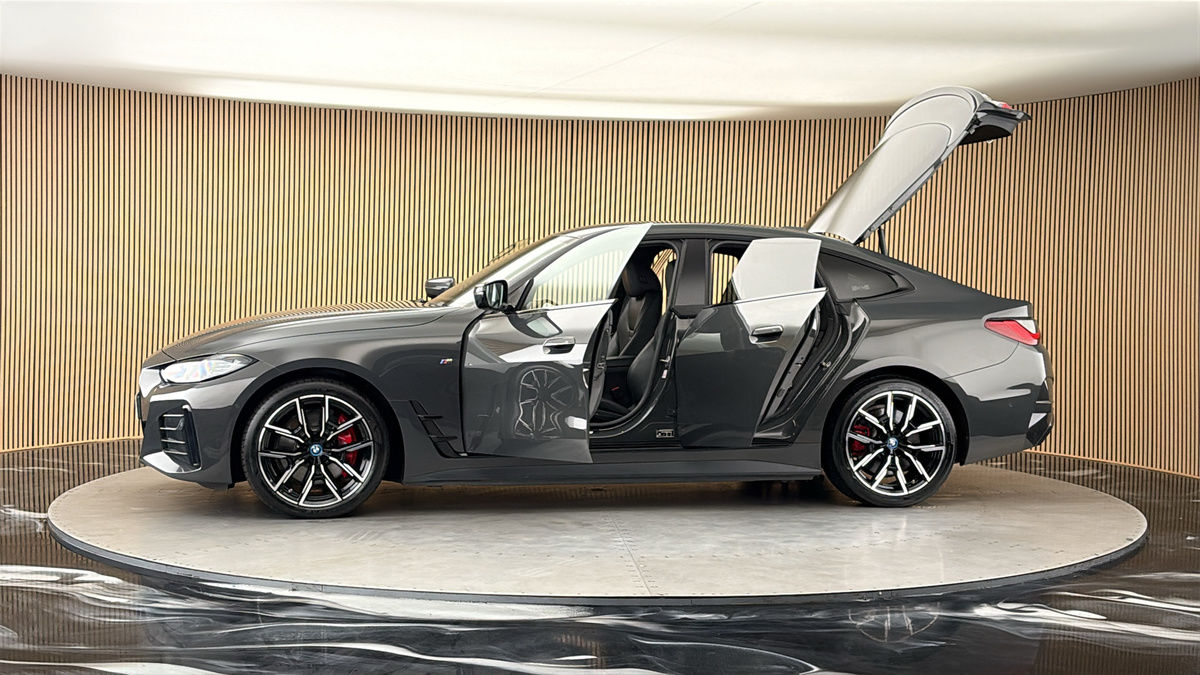 More views of BMW i4