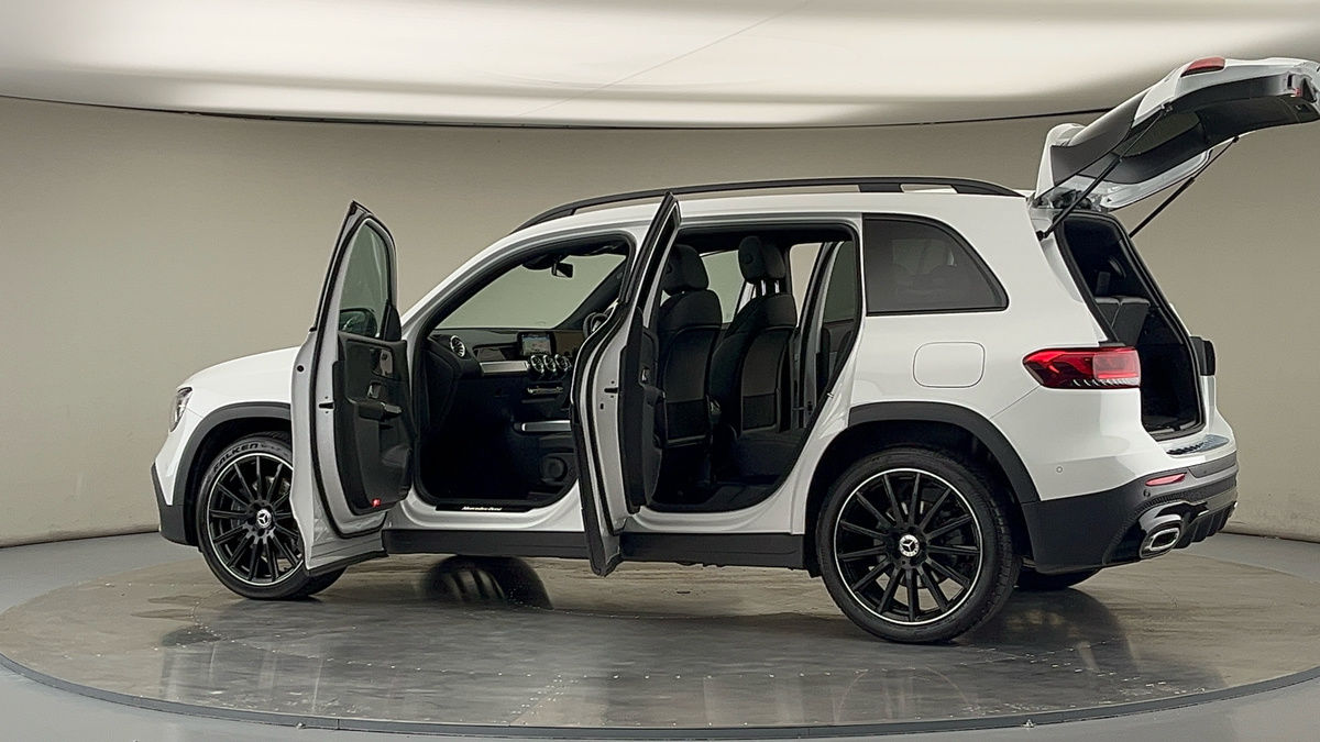 More views of Mercedes-Benz GLB