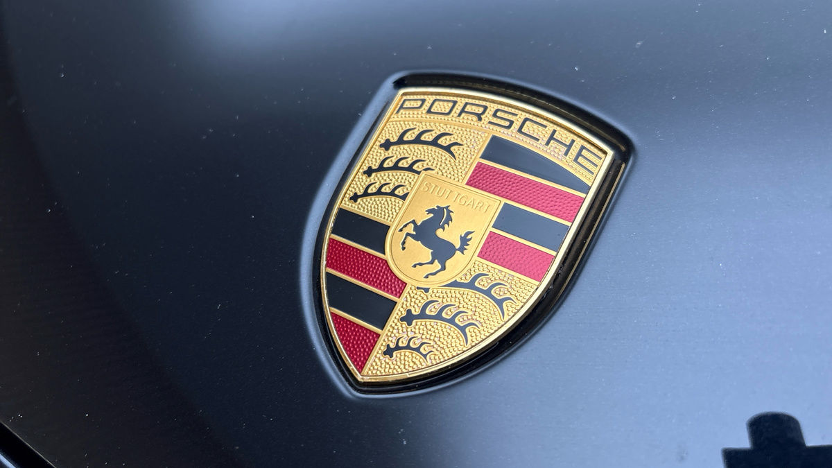 Porsche Cayenne Image 24