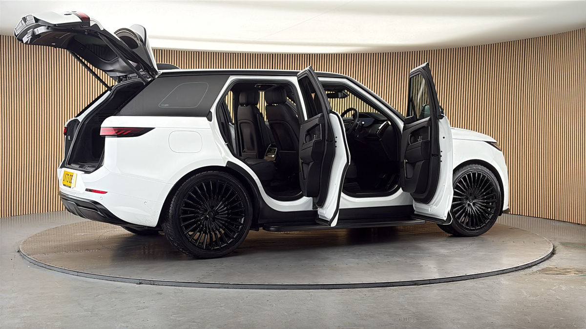 More views of Land Rover Range Rover Sport