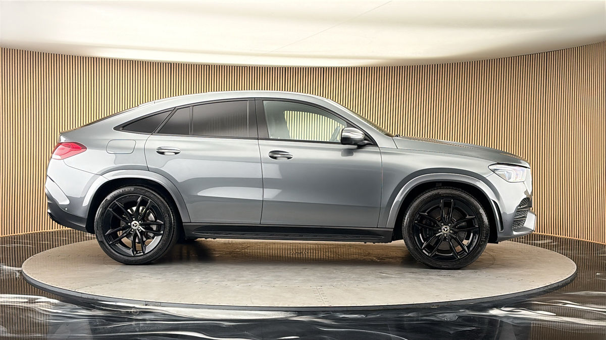 More views of Mercedes-Benz GLE