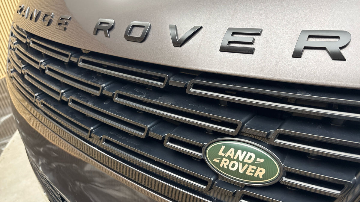 Land Rover Range Rover Sport Image 24