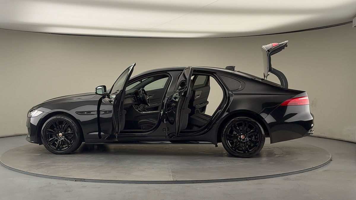 More views of Jaguar XF