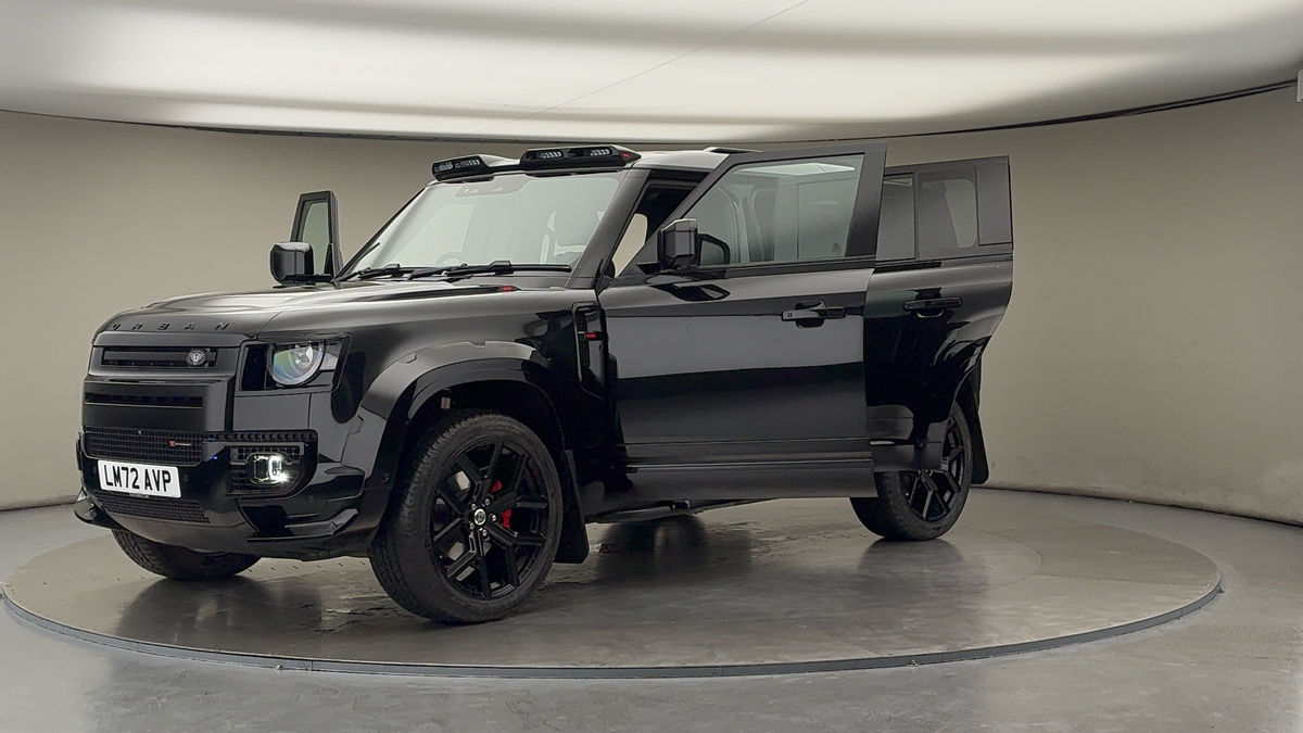 More views of Land Rover Defender 110