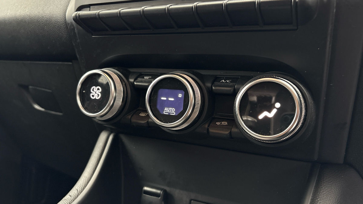 Renault CAPTUR Image 9