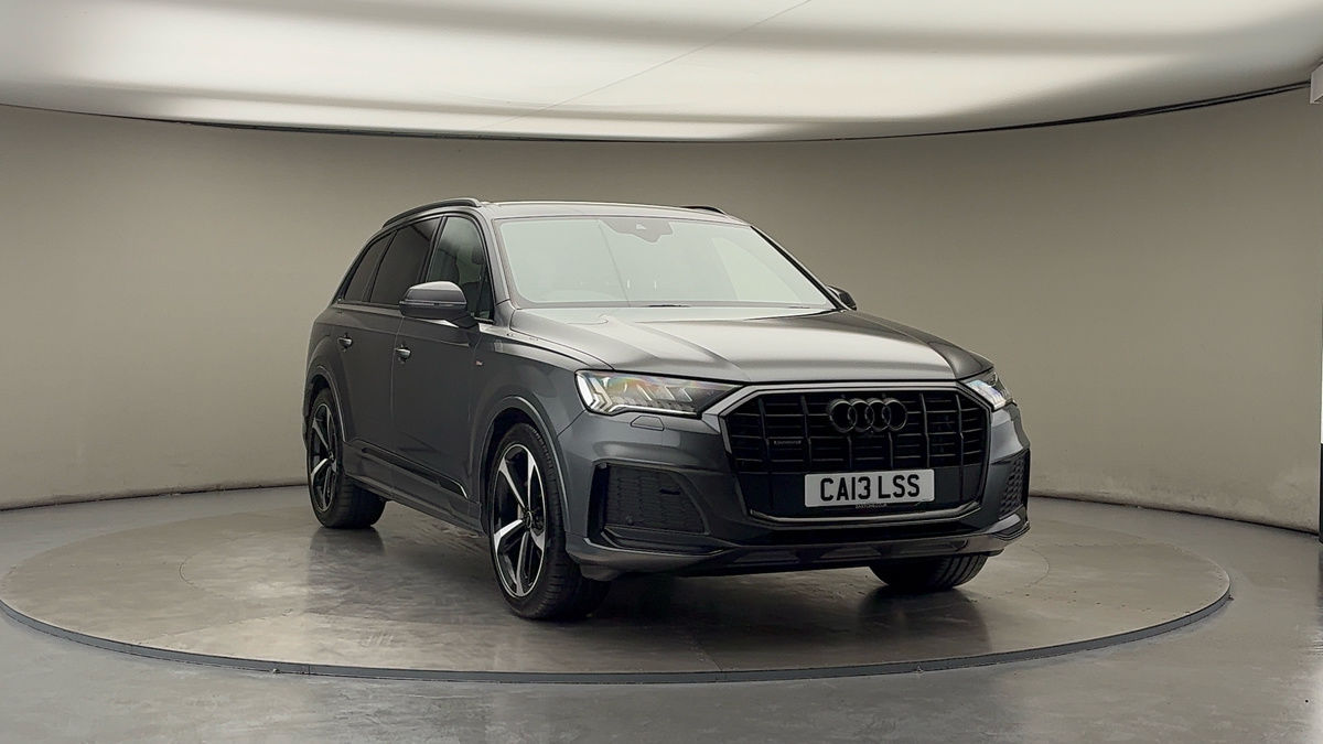 More views of Audi Q7