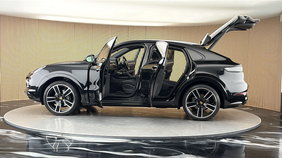 More views of Porsche Cayenne