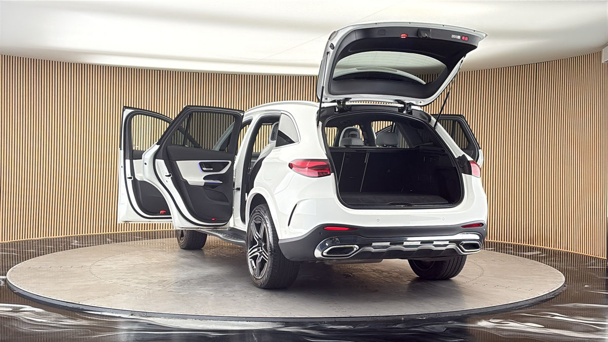 More views of Mercedes-Benz GLC