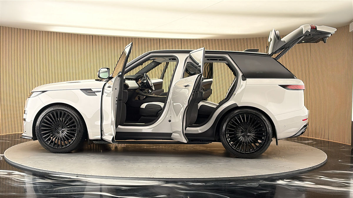 More views of Land Rover Range Rover Sport