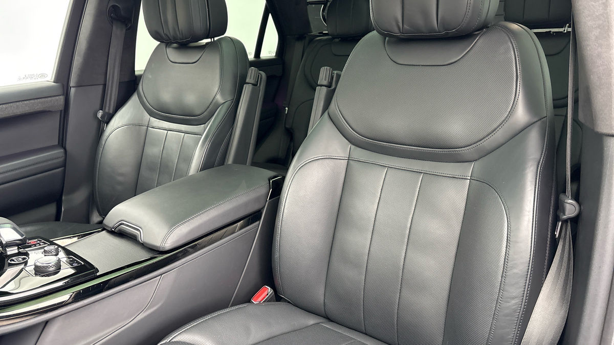 Land Rover Range Rover Sport Image 7