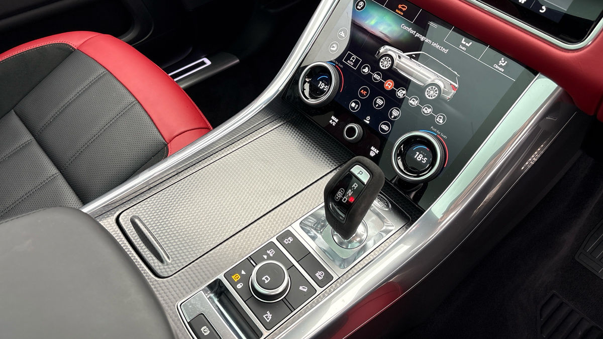 Land Rover Range Rover Sport Image 18