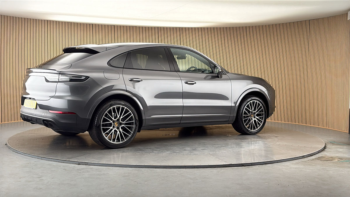 More views of Porsche Cayenne