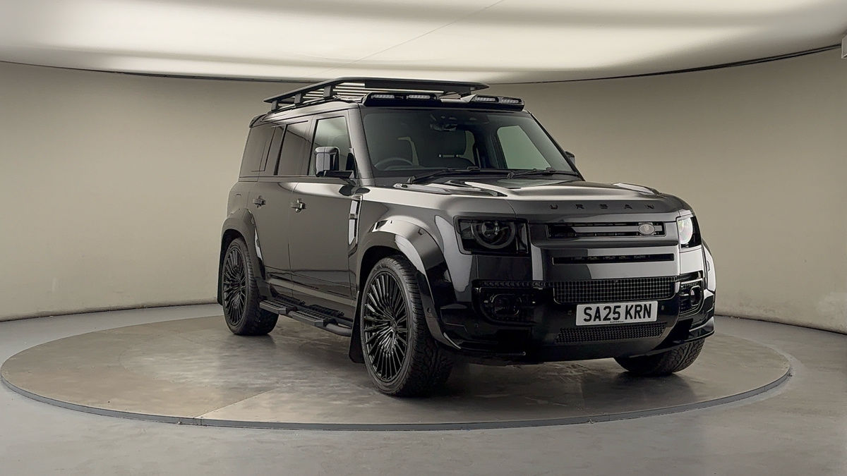 More views of Land Rover Defender 110
